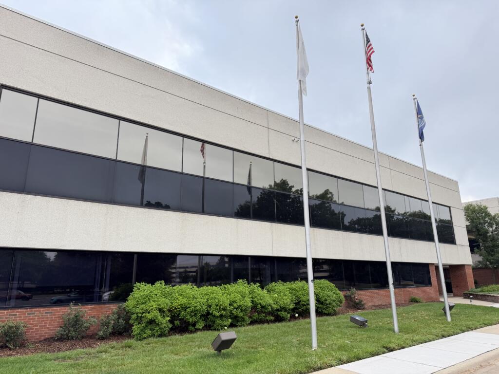 Novi building outside